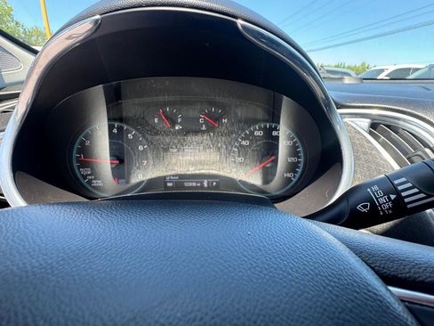 Used 2020 Chevrolet Malibu LT FWD image 13