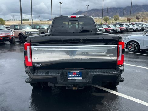 Certified 2025 Ford F450 Platinum w/ Platinum Plus Package AWD/4WD image 9