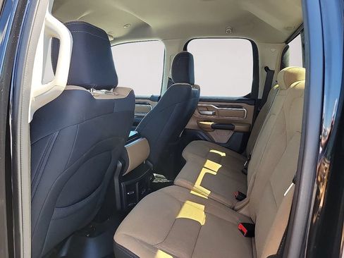 Used 2022 RAM 1500 Big Horn AWD/4WD image 9
