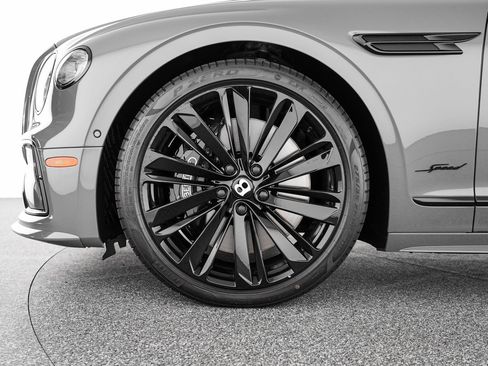 Used 2025 Bentley Flying Spur Plug-In Hybrid AWD/4WD image 6