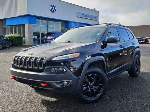 Used 2017 Jeep Cherokee Trailhawk image 1