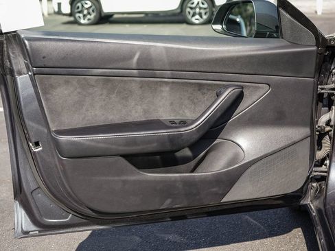 Used 2021 Tesla Model 3 Standard Range Plus RWD image 22