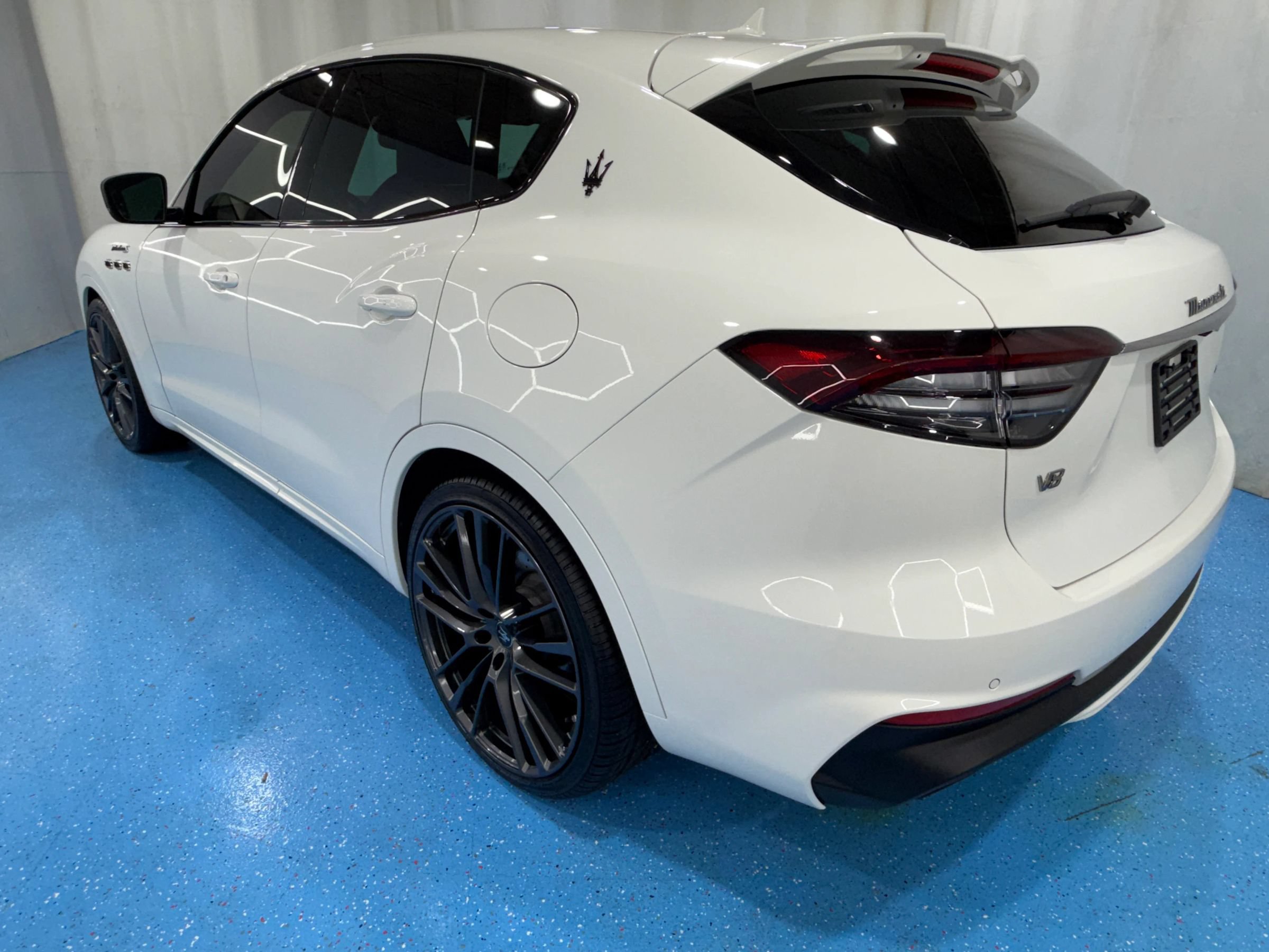 Used 2023 Maserati Levante Modena S AWD/4WD image 8