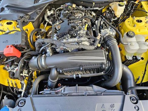 Used 2024 Ford Mustang Premium image 20