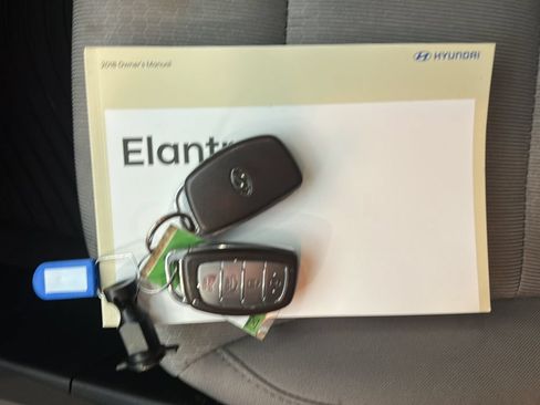 Used 2018 Hyundai Elantra Value Edition FWD image 33