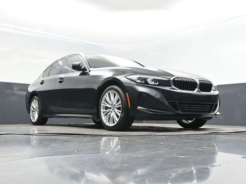 Used 2023 BMW 330i xDrive Sedan w/ Driving Assistance Package image 43