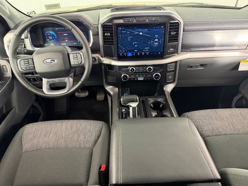 Used 2023 Ford F150 Lightning XLT image 12