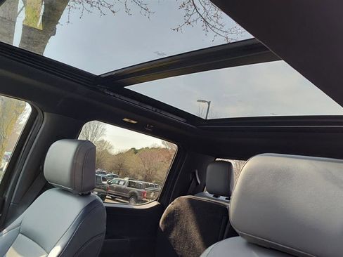 Used 2024 Ford F150 Lightning Lariat image 11