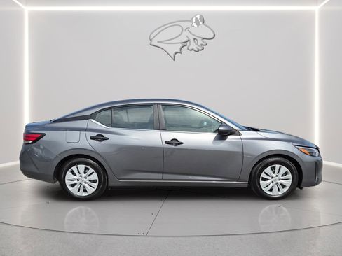Used 2024 Nissan Sentra S image 7