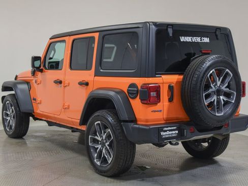 Used 2025 Jeep Wrangler Unlimited Sport S 4xe w/ Convenience Group AWD/4WD image 7