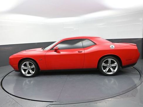 Used 2016 Dodge Challenger R/T RWD image 52