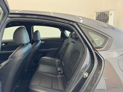 Used 2023 Kia Forte GT-Line image 18