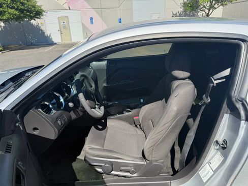 Used 2012 Ford Mustang Coupe image 18