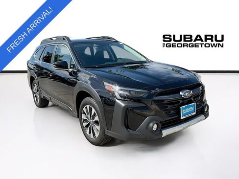 Used 2025 Subaru Outback Limited AWD/4WD image 1