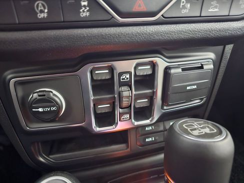 New 2026 Jeep Wrangler Unlimited Sport AWD/4WD image 31