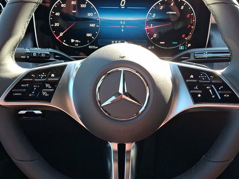 Used 2026 Mercedes-Benz GLC 300 4MATIC image 14