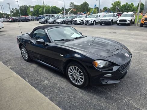 Used 2020 FIAT 124 Spider Classica w/ Technology Group RWD image 7