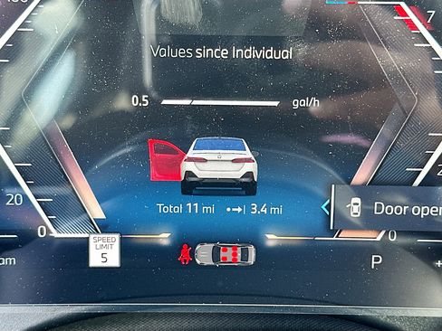 New 2026 BMW 530i w/ M Sport Package RWD image 9