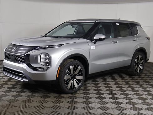 New 2026 Mitsubishi Outlander SE image 9
