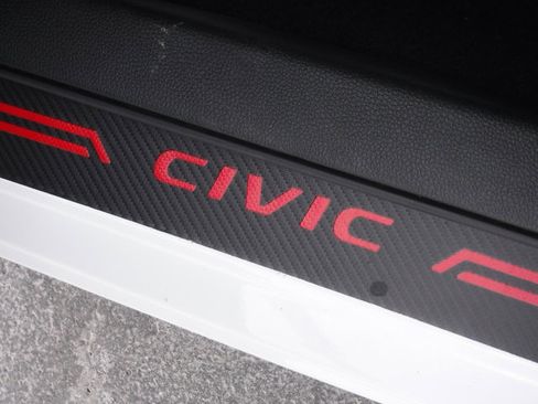 Used 2022 Honda Civic Touring image 15