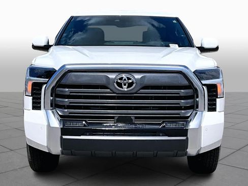 Used 2025 Toyota Tundra Limited AWD/4WD image 3