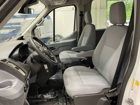 Used 2018 Ford Transit 350 XLT image 10