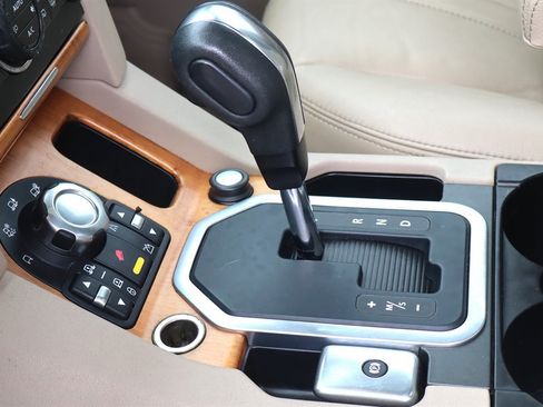 Used 2010 Land Rover LR4 HSE AWD/4WD image 36