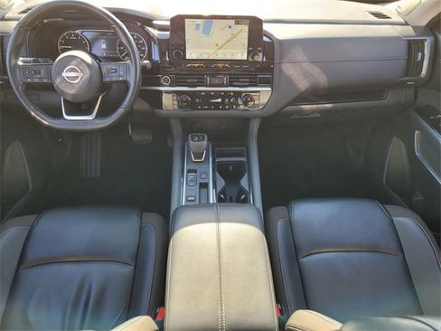 Certified 2024 Nissan Pathfinder SL w/ SL Premium Package image 8