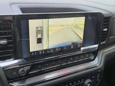 Used 2024 Chevrolet Silverado 1500 ZR2 w/ Technology Package image 16