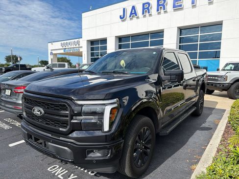 Used 2025 Ford F150 Lariat w/ Equipment Group 501A Mid AWD/4WD image 7