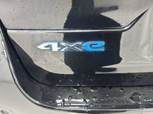 Used 2022 Jeep Grand Cherokee Limited 4xe image 40