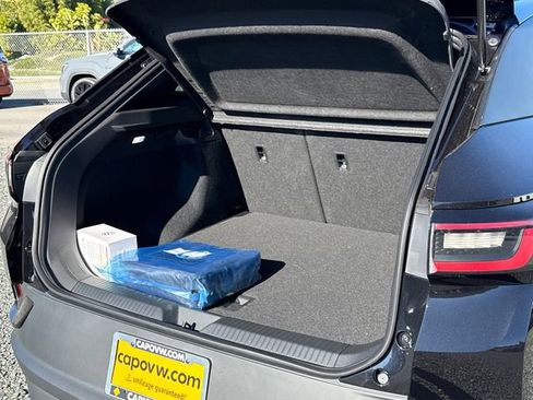 New 2026 Volkswagen ID.4 Pro image 16