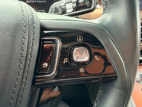 Used 2023 Lincoln Aviator Reserve RWD image 13