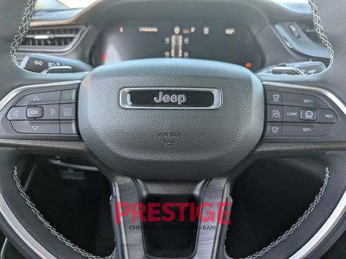 New 2026 Jeep Grand Cherokee Limited AWD/4WD image 14