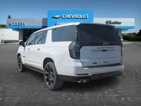 New 2026 Chevrolet Suburban High Country AWD/4WD image 6