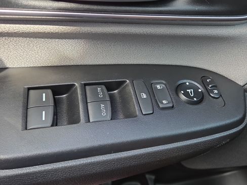 Used 2021 Honda CR-V EX image 33