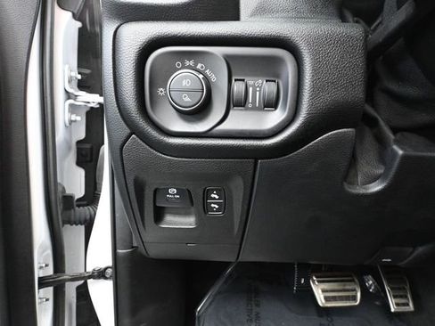 Used 2022 RAM 1500 Laramie image 34
