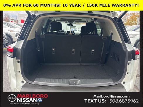 New 2025 Nissan Pathfinder SV w/ SV Premium Package image 15