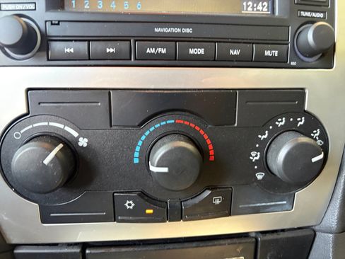 Used 2006 Dodge Magnum SRT8 w/ SRT Option Group III RWD image 22