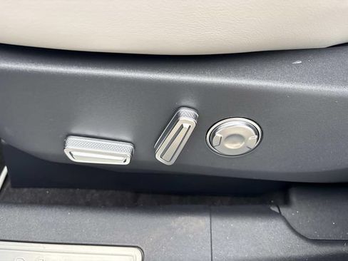 New 2026 Lincoln Nautilus Premier AWD/4WD image 24
