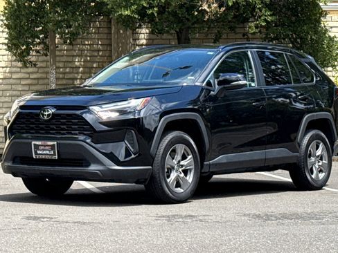 Used 2024 Toyota RAV4 XLE FWD image 9