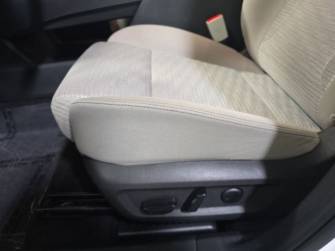 Used 2022 Nissan Rogue SV FWD image 27