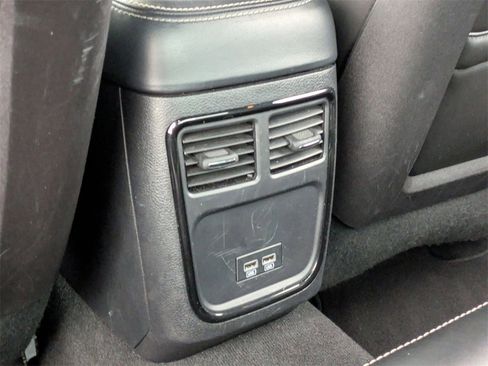 Used 2023 Chrysler 300 S image 26