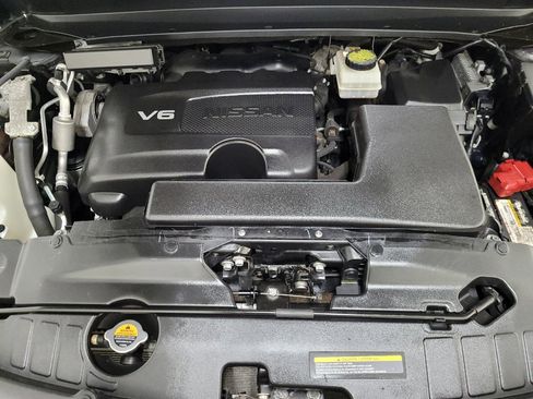 Used 2020 Nissan Pathfinder SL AWD/4WD image 30