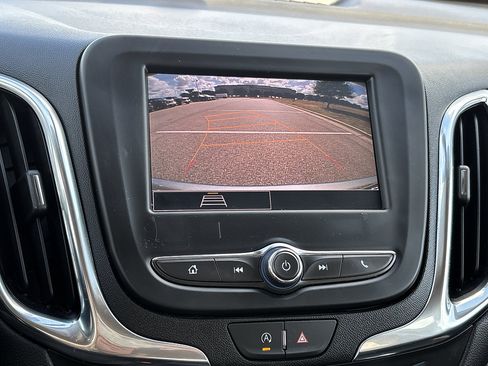 Used 2023 Chevrolet Equinox LT FWD image 22
