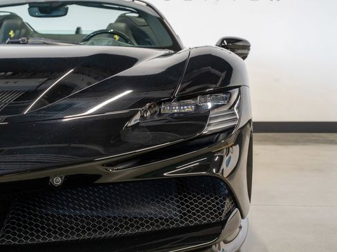 Used 2025 Ferrari SF90 Spider AWD/4WD image 38