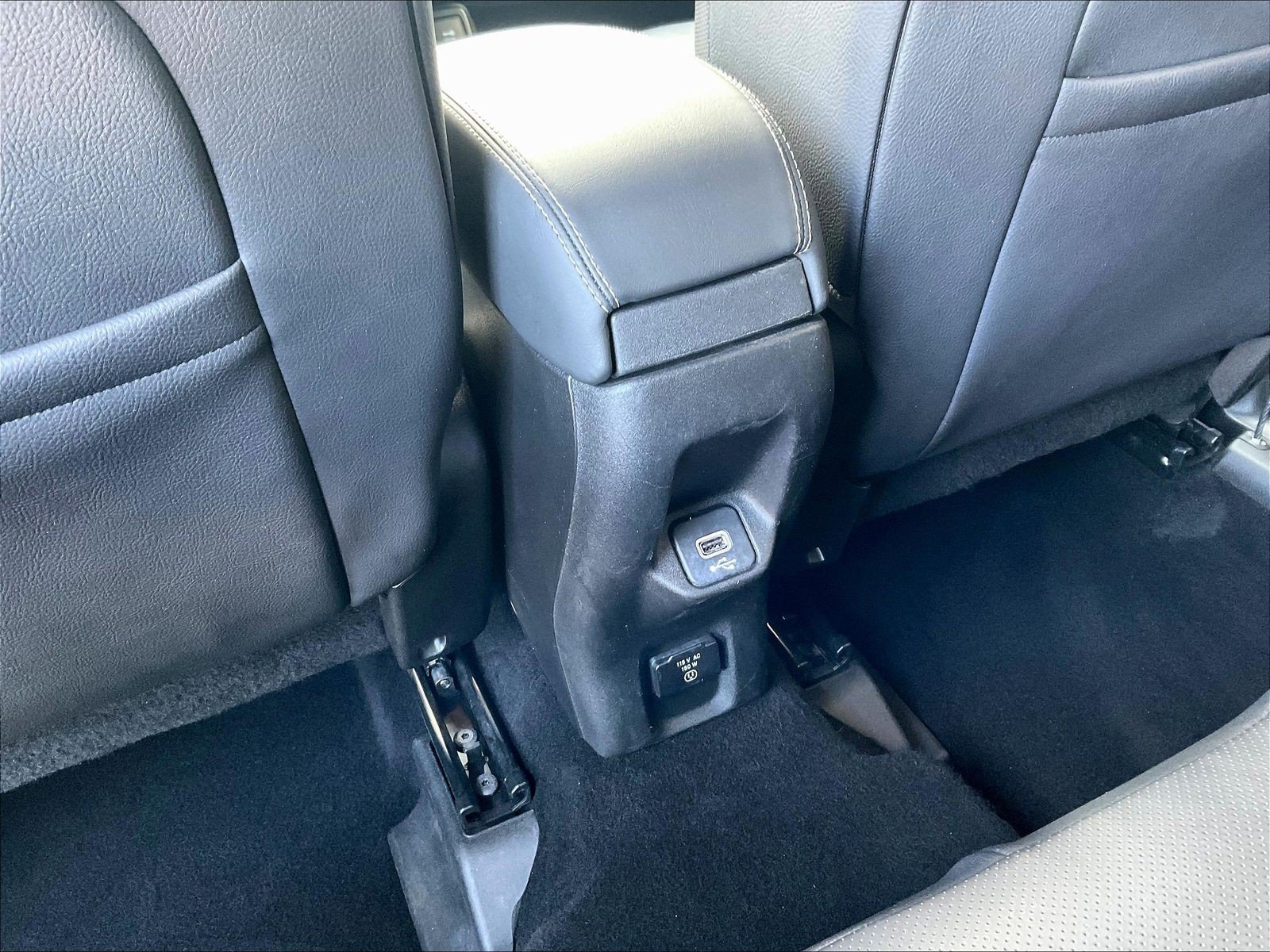 Used 2018 Jeep Renegade Limited FWD image 10