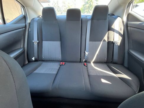 Used 2025 Nissan Sentra SV FWD image 38
