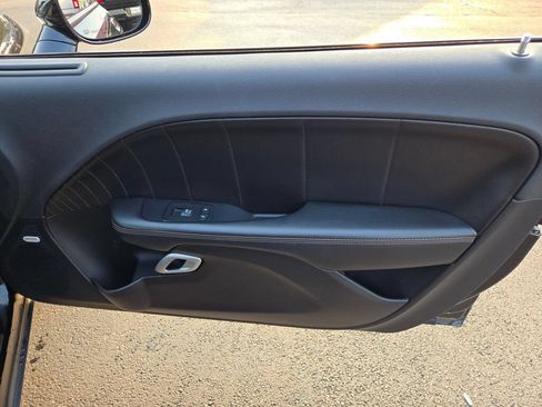 Used 2015 Dodge Challenger R/T Plus RWD image 2