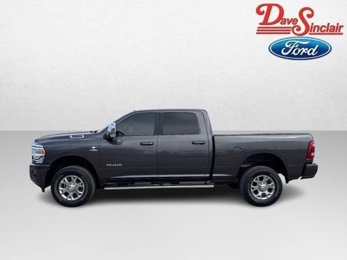 Used 2024 RAM 2500 Laramie AWD/4WD image 10